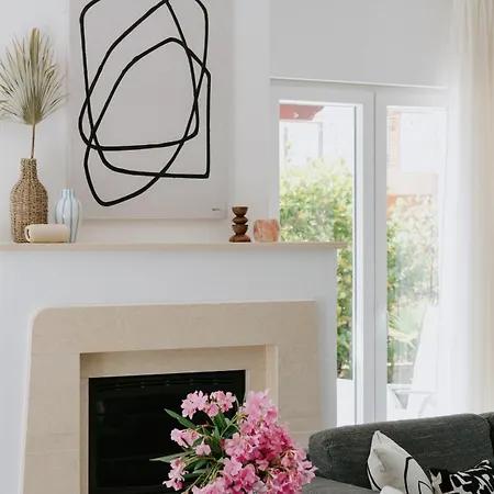 فيلة Melograno By Domus Mirus - Rooftop Cinema, Pool, 6-minute Walk To سبليتسكا