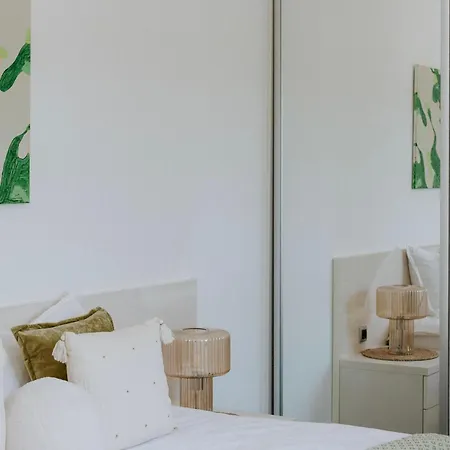 Melograno By Domus Mirus - Rooftop Cinema, Pool, 6-minute Walk To سبليتسكا